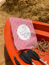 Duck's Line Towel + Pocket