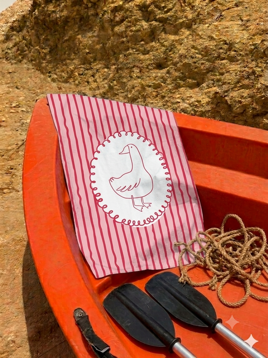 Duck's Line Towel + Pocket